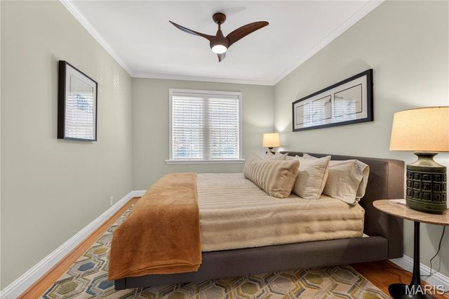 827 Westwood Drive 2E, Clayton, MO 63105