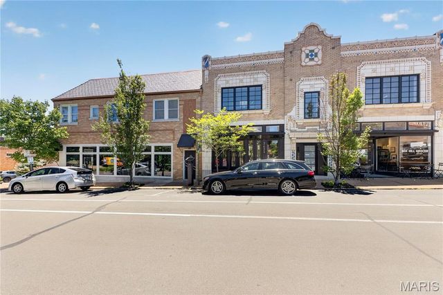 827 Westwood Drive 2E, Clayton, MO 63105