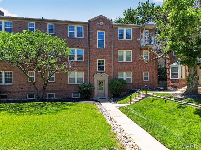 827 Westwood Drive 2E, Clayton, MO 63105