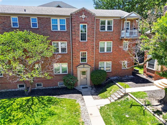 827 Westwood Drive 2E, Clayton, MO 63105