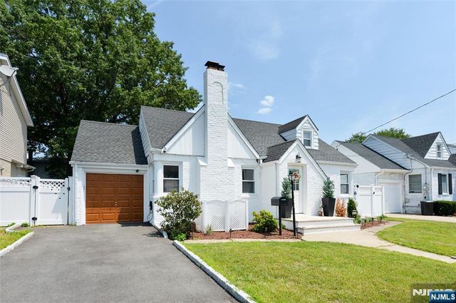 612 Beech Avenue, Saddle Brook, NJ 07663