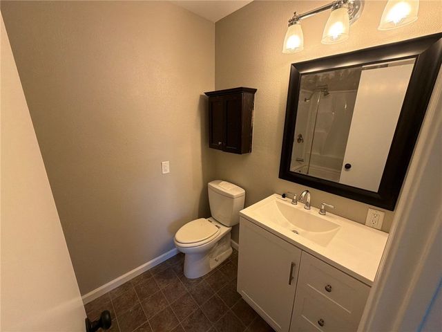 27 Worcester, Bella Vista, AR 72714