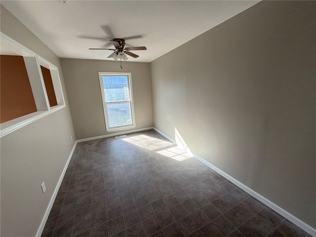 27 Worcester, Bella Vista, AR 72714