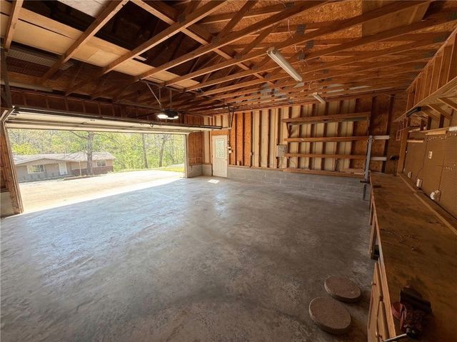 27 Worcester, Bella Vista, AR 72714
