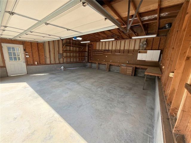 27 Worcester, Bella Vista, AR 72714