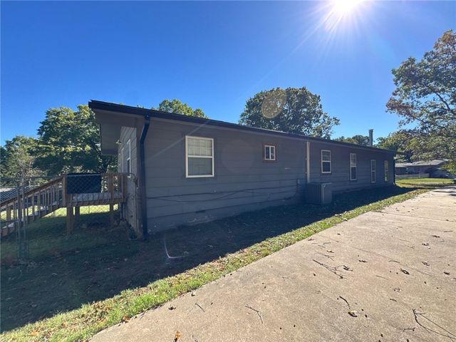 27 Worcester, Bella Vista, AR 72714