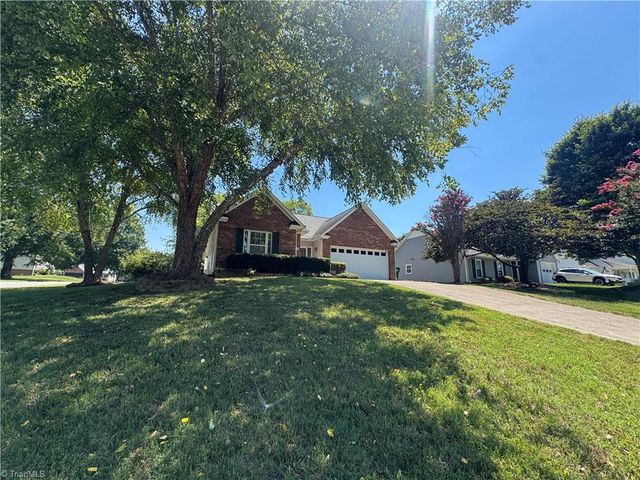 1801 Harper Spring Drive, Clemmons, NC 27012
