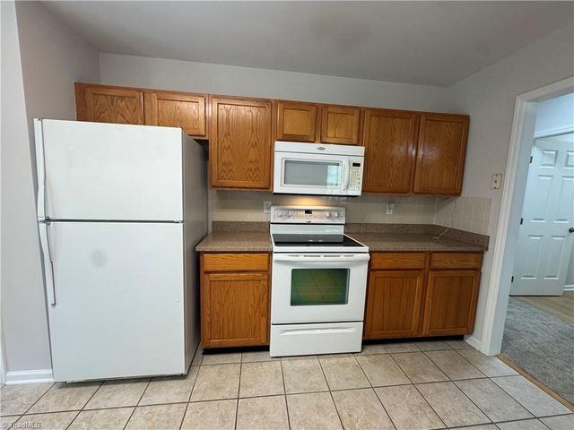 1801 Harper Spring Drive, Clemmons, NC 27012