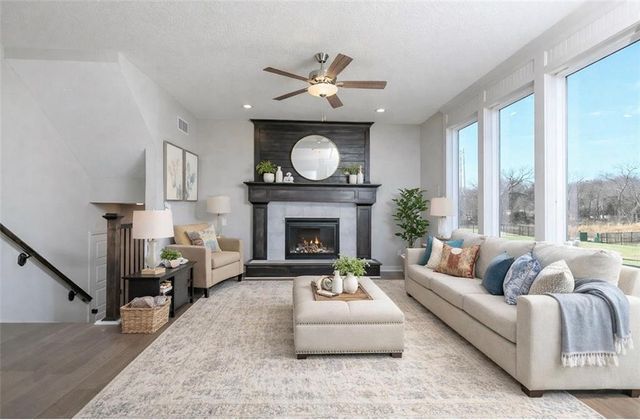 6100 Barth Road, Shawnee, KS 66226