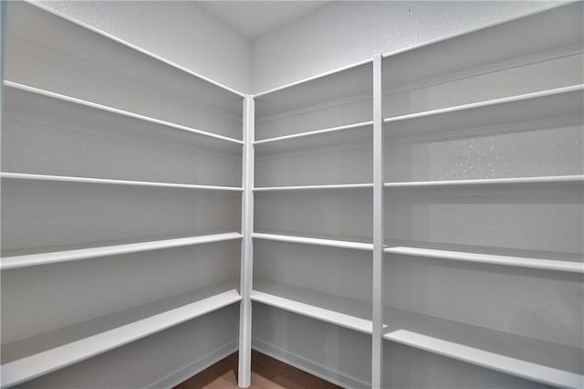 6100 Barth Road, Shawnee, KS 66226