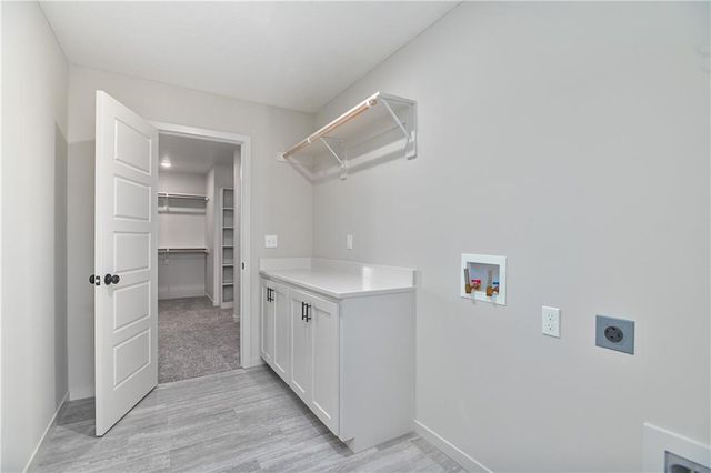 6100 Barth Road, Shawnee, KS 66226