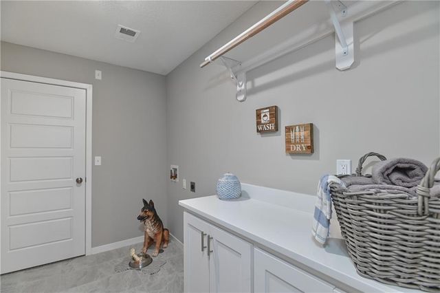 6100 Barth Road, Shawnee, KS 66226