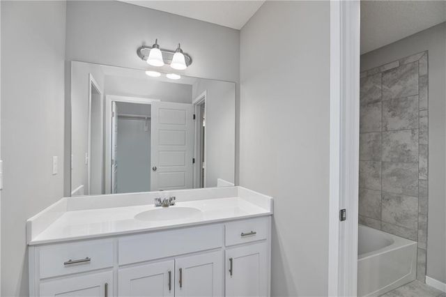 6100 Barth Road, Shawnee, KS 66226