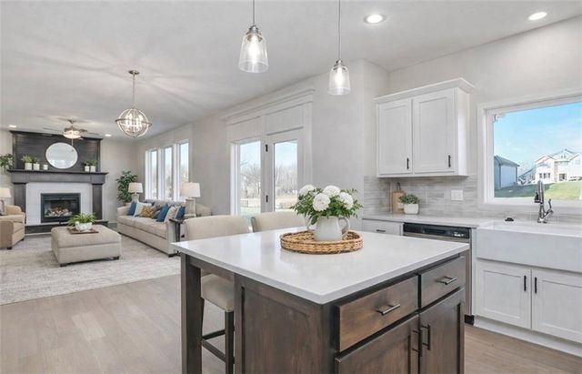 6100 Barth Road, Shawnee, KS 66226