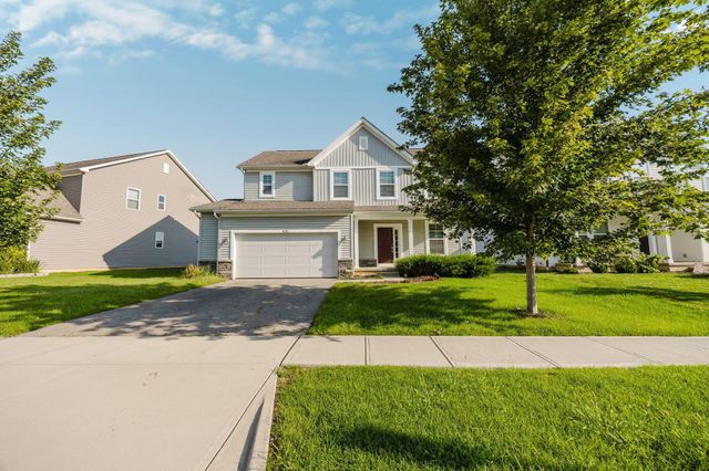 426 Oakland Hills Loop, Commercial Point, OH 43116