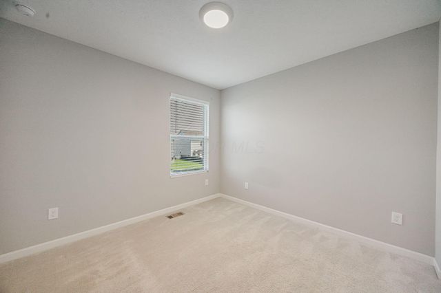 426 Oakland Hills Loop, Commercial Point, OH 43116