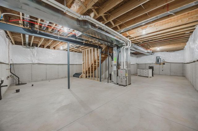 426 Oakland Hills Loop, Commercial Point, OH 43116