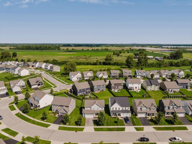 426 Oakland Hills Loop, Commercial Point, OH 43116