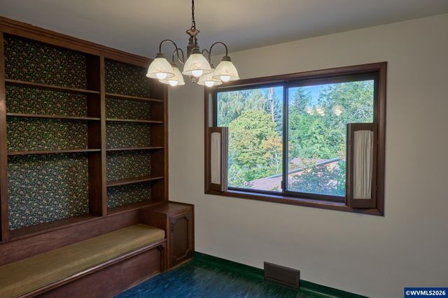 2640 High St SE, Salem, OR 97302