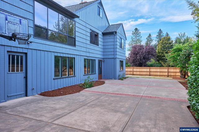 2640 High St SE, Salem, OR 97302