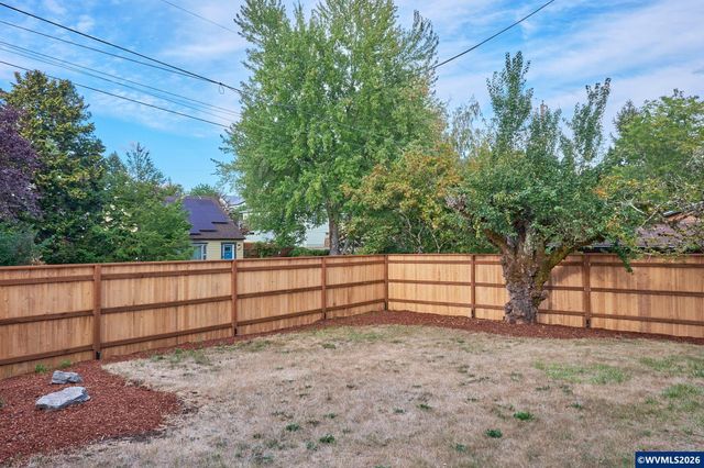 2640 High St SE, Salem, OR 97302