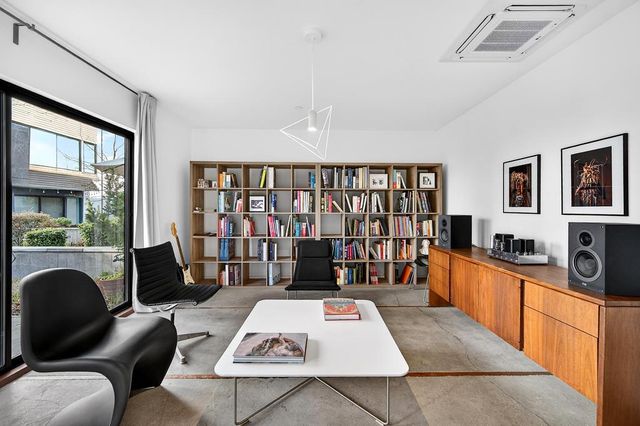 979 Eames Walk, West Sacramento, CA 95691