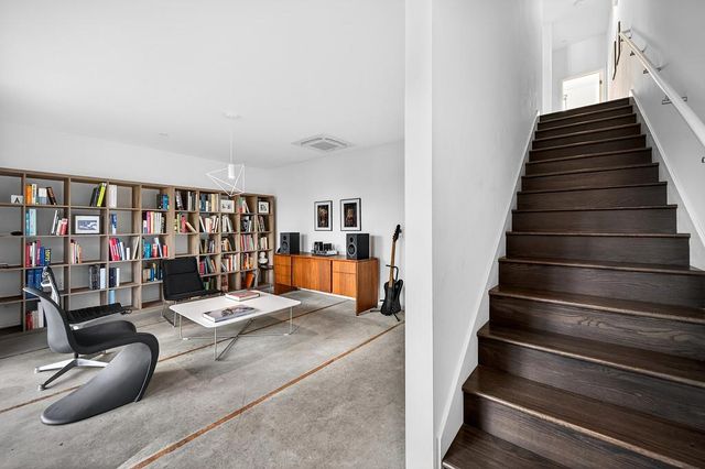 979 Eames Walk, West Sacramento, CA 95691