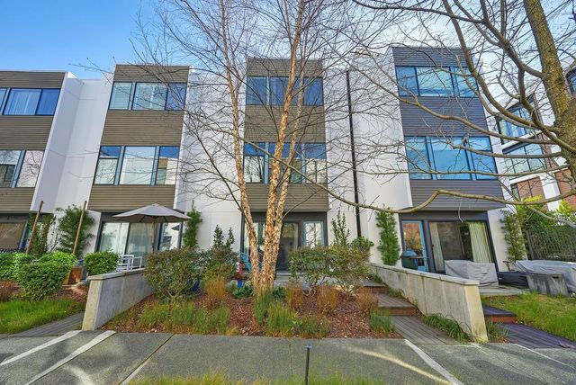 979 Eames Walk, West Sacramento, CA 95691