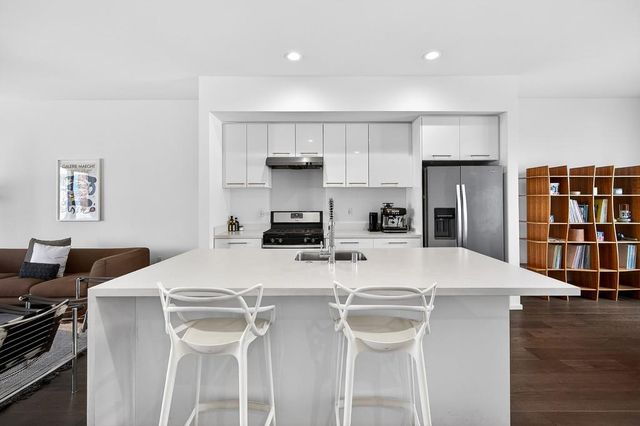 979 Eames Walk, West Sacramento, CA 95691