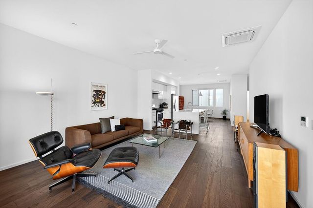 979 Eames Walk, West Sacramento, CA 95691