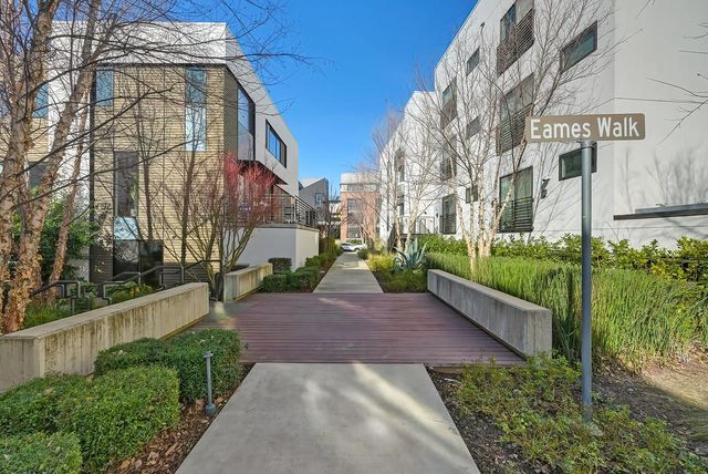 979 Eames Walk, West Sacramento, CA 95691