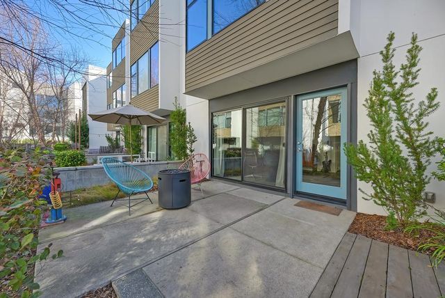 979 Eames Walk, West Sacramento, CA 95691