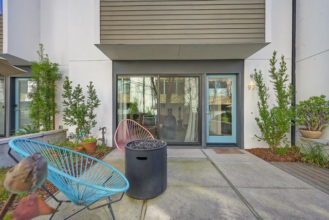 979 Eames Walk, West Sacramento, CA 95691