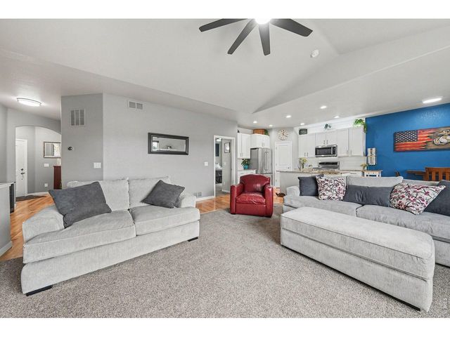 1194 Sunrise Cir, Milliken, CO 80543