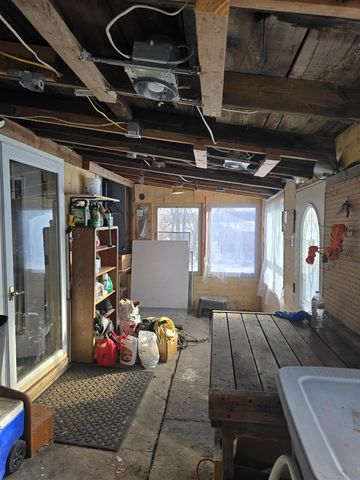 3820 11 Mile Road, Rockford, MI 49341