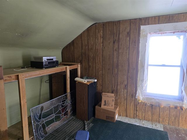 3820 11 Mile Road, Rockford, MI 49341