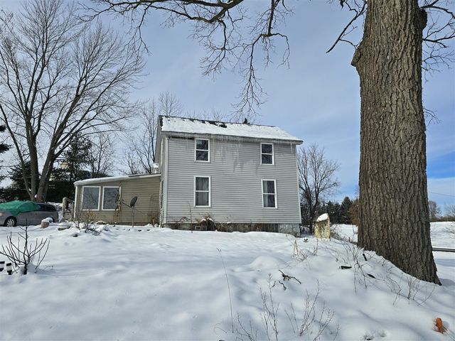 3820 11 Mile Road, Rockford, MI 49341