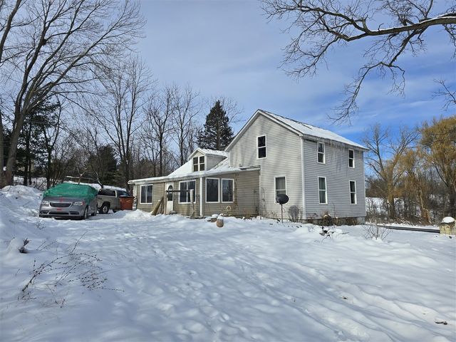 3820 11 Mile Road, Rockford, MI 49341