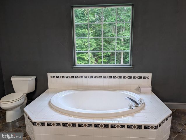 2440 ABIGAIL CT, Prince Frederick, MD 20678