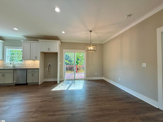 3 Lillians Lane, Greer, SC 29651