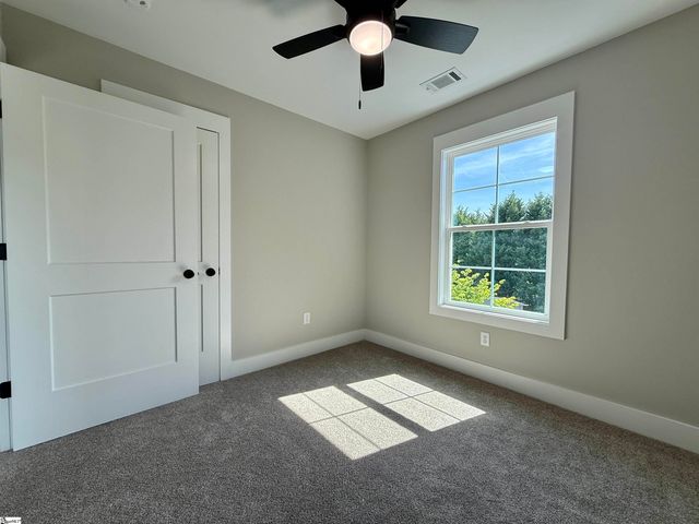 3 Lillians Lane, Greer, SC 29651