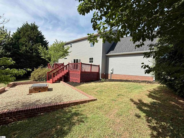 3 Lillians Lane, Greer, SC 29651