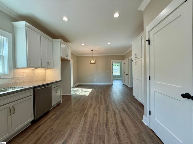 3 Lillians Lane, Greer, SC 29651