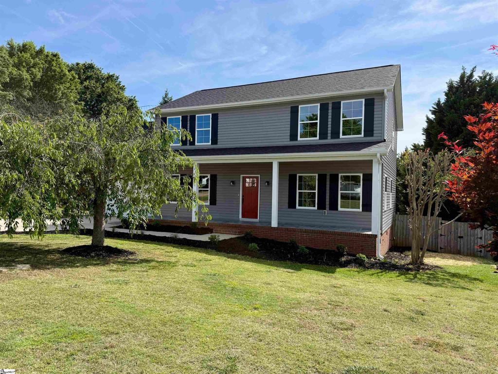 3 Lillians Lane, Greer, SC 29651