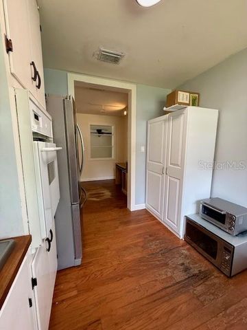 215 NW 8TH STREET, Williston, FL 32696