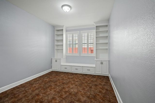 2764 Rogue River Cir, West Sacramento, CA 95691