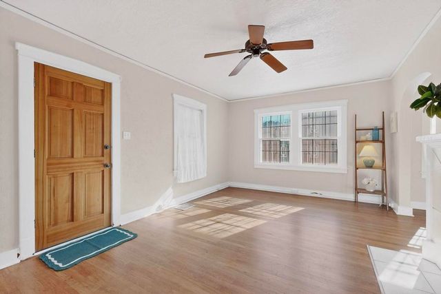 305 Amherst Drive NE, Albuquerque, NM 87106