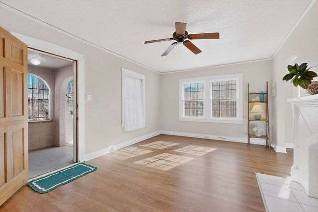 305 Amherst Drive NE, Albuquerque, NM 87106