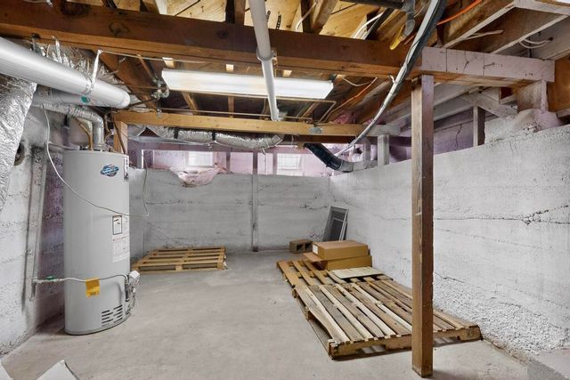 305 Amherst Drive NE, Albuquerque, NM 87106