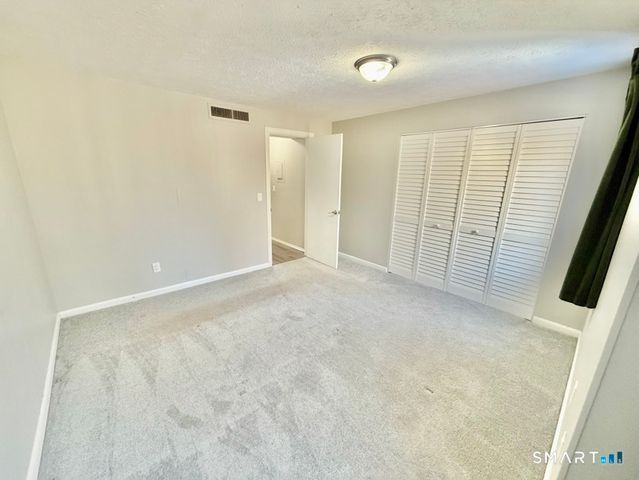 164 Towne House Road 164, Hamden, CT 06514